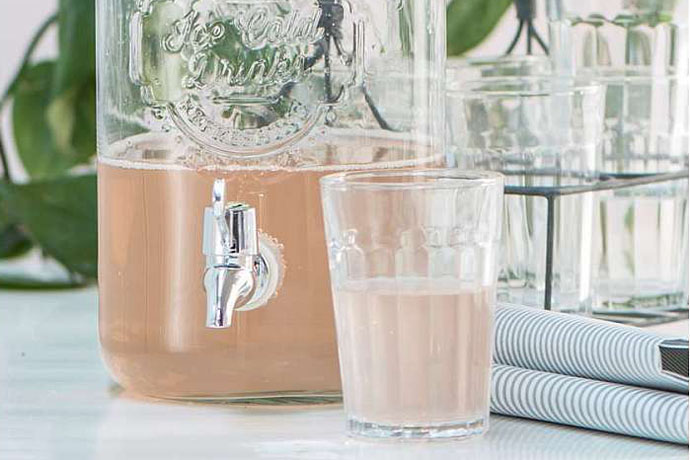 Mason Jars & Getränkespender