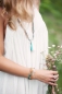 Preview: Frau mit Mala Kette