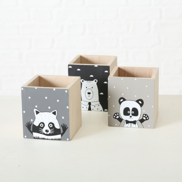 Holzbox mit Tieren
