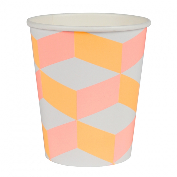 Pappbecher geometrisch