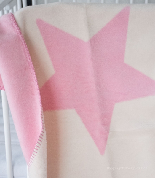 Babydecke mit Stern, weiss/rosa