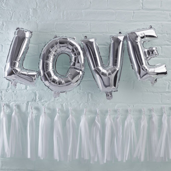 Folienballon Love mit Quasten